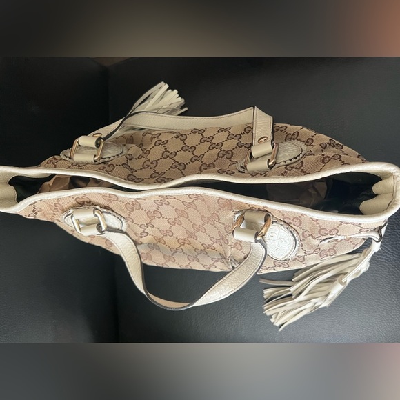 Gucci GG Mono beige / brown shoulder bag with tassels - Picture 8 of 12